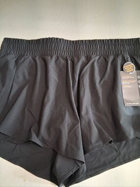 Avia Black Athletic Shorts with Front Pockets and a Built In Biker Liner XL